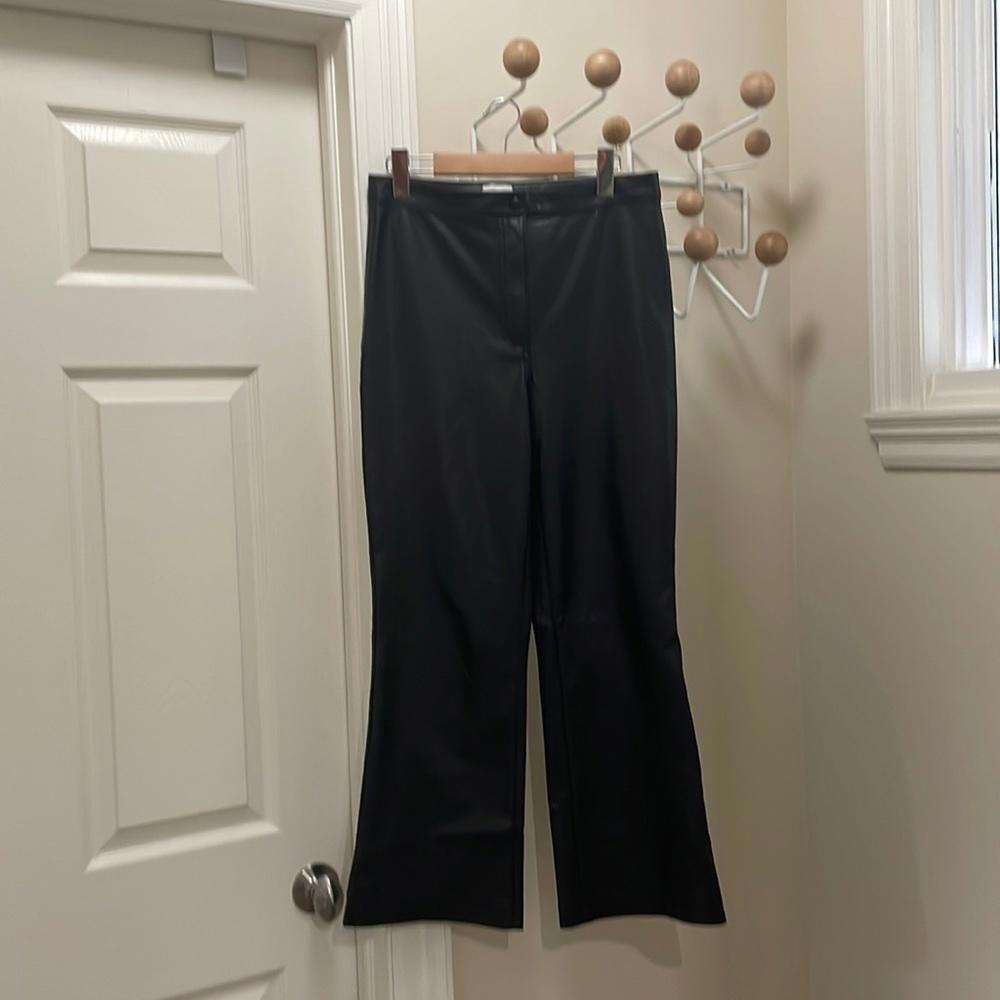 Aritzia - Wilfred - Wide Legged High Rise  'Leather' Pants - Black - Size 8 - Picture 2 of 10